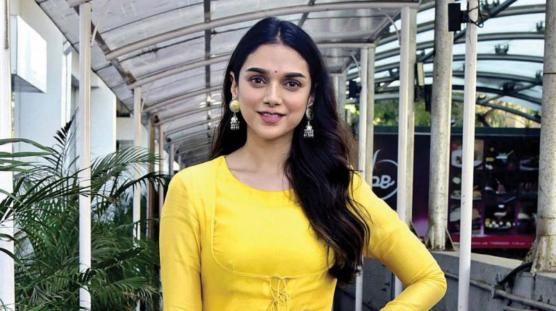 8 మంది పిల్లల్ని దత్తత తీసుకొంటాను