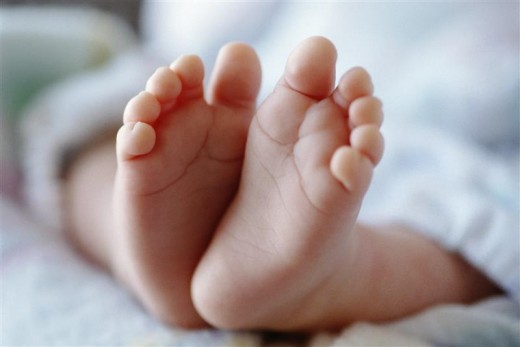 చిట్టితల్లిని చంపుకుంటున్నరు