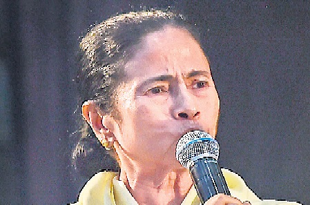 మోడీది శవరాజకీయం: మమతా బెనర్జీ