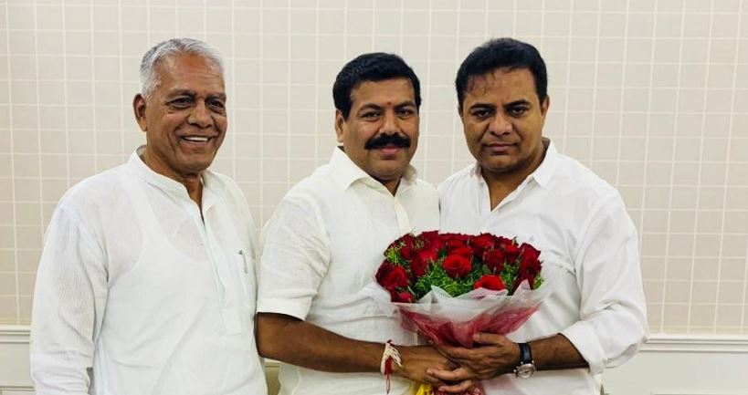 TRSలోకి కొల్లాపూర్ కాంగ్రెస్ MLA హర్షవర్ధన్ రెడ్డి
