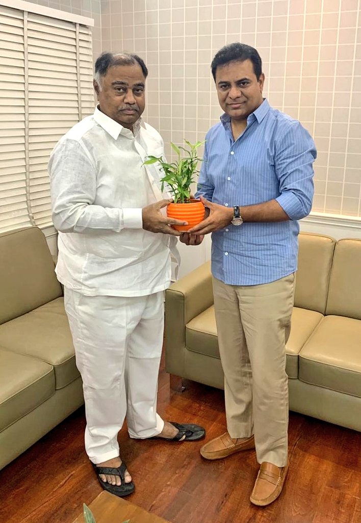 TRS లోకి పాలేరు ఎమ్మెల్యే కందాల