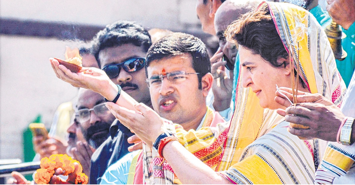 మోడీ బ్లాగ్ విమర్శలకు ప్రియాంక కౌంటర్ : ముగిసిన గంగాయాత్ర