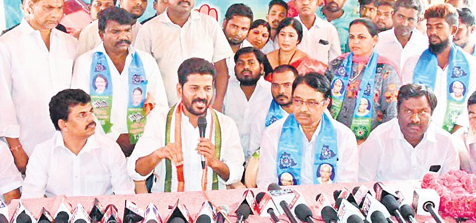 ప్రశ్నించే గొంతుకు ఓటేయమంటున్న రేవంత్ రెడ్డి