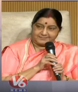 Sushma Swaraj Launches Pradhan Mantri Shram Yogi Mandhan Yojana Scheme In Delhi