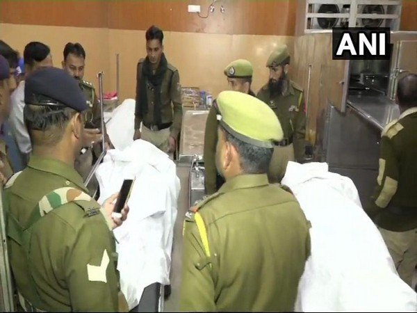 సహచరులపై జవాన్ కాల్పులు.. ముగ్గురు మృతి