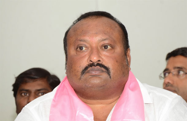 పొన్నం పలుకుబడి గుండుసున్నా: గంగుల