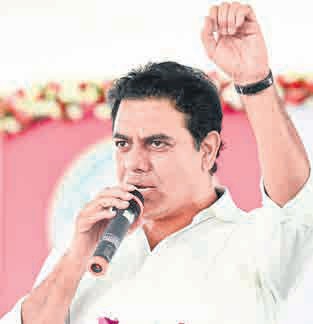 నేడు కరీంనగర్ మీటింగ్: పార్టీ శ్రేణులను సిద్ధం చేసే పనిలో కేటీఆర్
