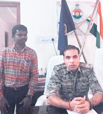 మావోయిస్టు నేత లొంగుబాటు