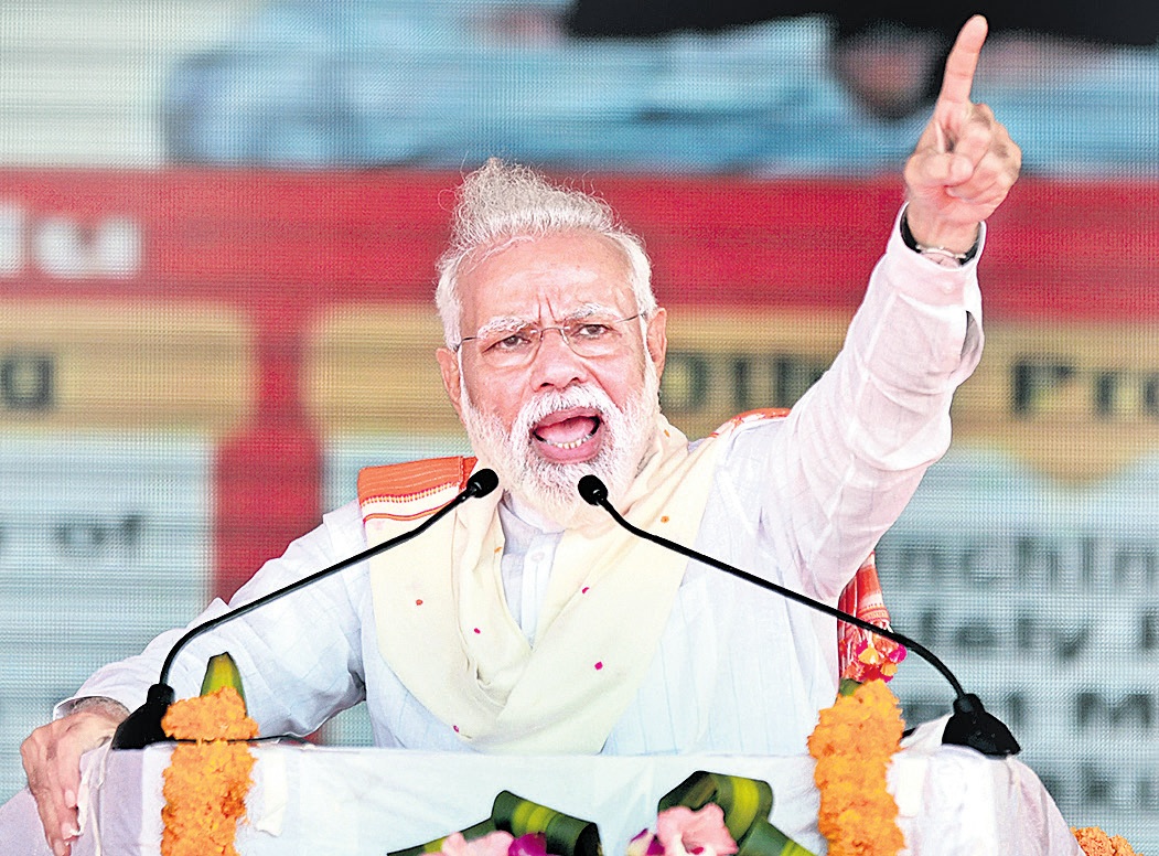 మోదీ.. నినాదాల మాంత్రికుడు