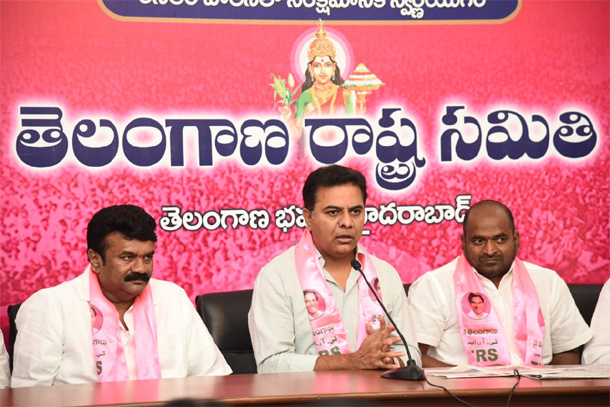 ఉత్తమ్ కు KTR కౌంటర్ : రేవంత్ రెడ్డిని ఎంతకు కొన్నారు..?