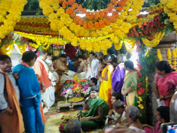 ఘనంగా రాజరాజేశ్వర స్వామి కల్యాణం