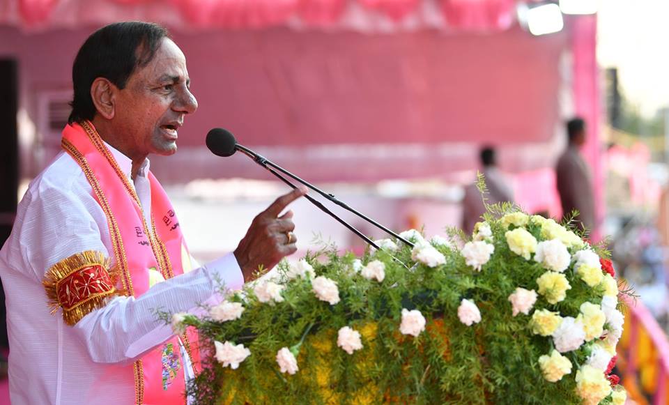 మోడీ.. రూ.15లక్షలు, 10కోట్ల ఉద్యోగాలు ఏవి? : కేసీఆర్