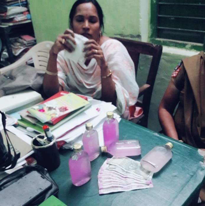 లంచం డిమాండ్ : ACBకి చిక్కిన వ్యవసాయ అధికారిని