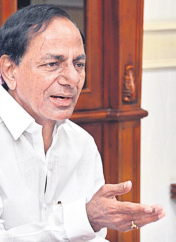 సాగులో శాఖల విలీనం: వ్యవసాయ శాఖపై సీఎం సమీక్ష