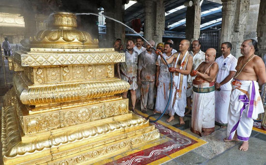 తిరుమలలో కోయిల్‌ ఆళ్వార్‌ తిరుమంజనం