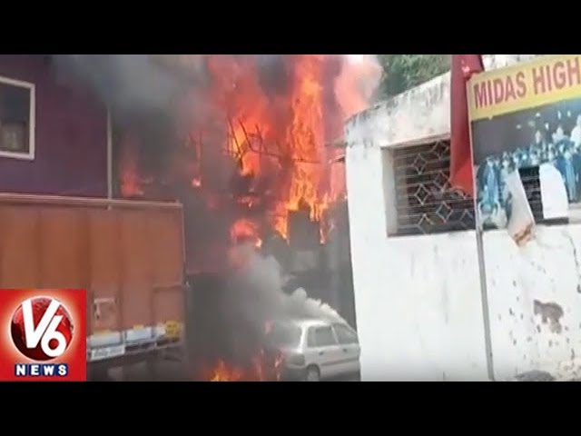 Massive Fire Accident In Transport Godown At MJ Market Road | Nampally