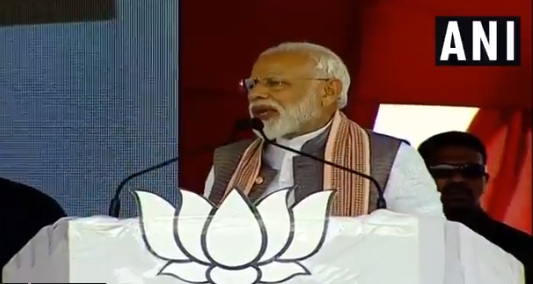 ‘మోడీ’ సామాజిక వర్గాన్ని రాహుల్ కించపరిచారు: పీఎం మోడీ