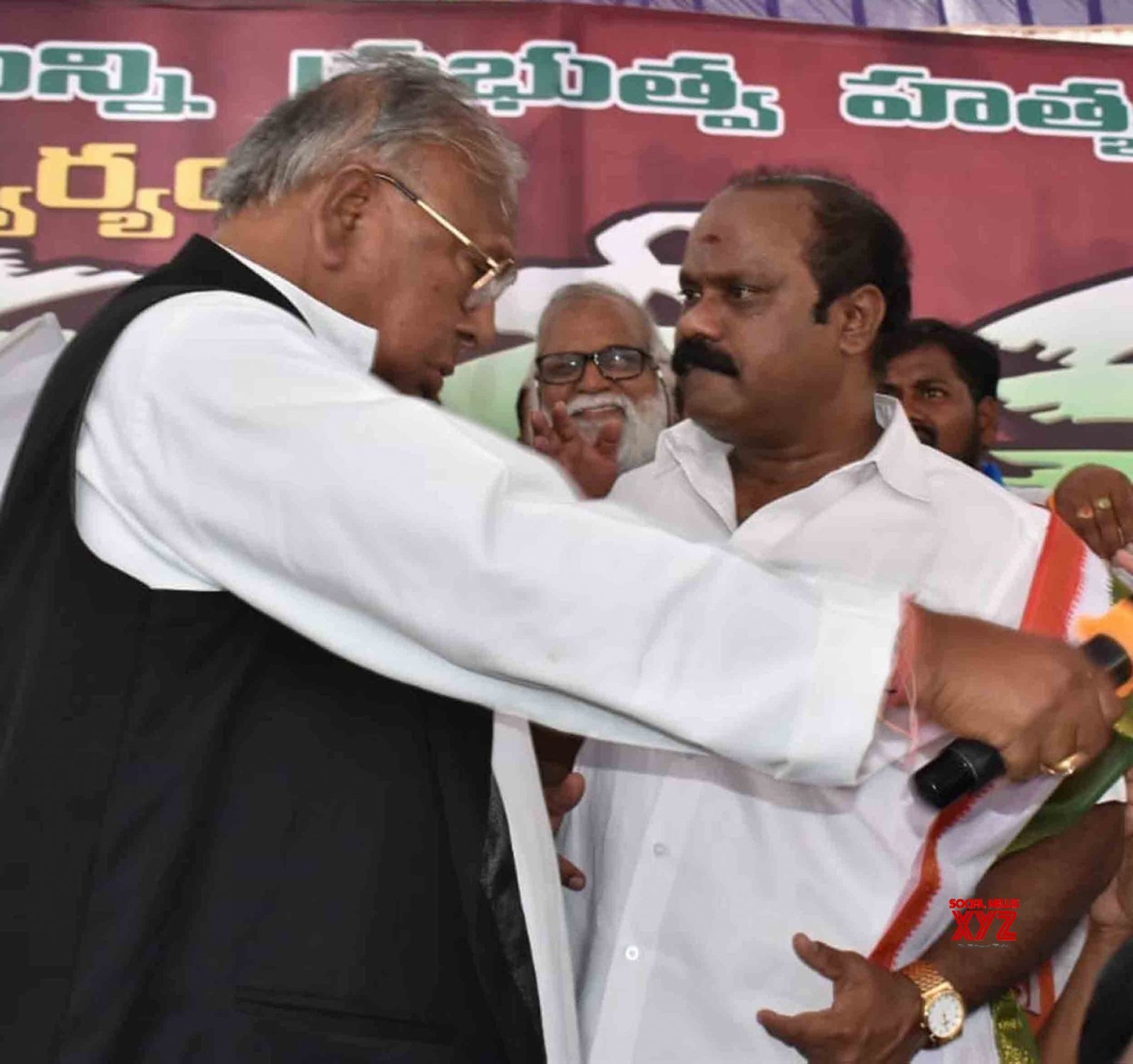 వీహెచ్ తో వార్… నగేష్ అవుట్?