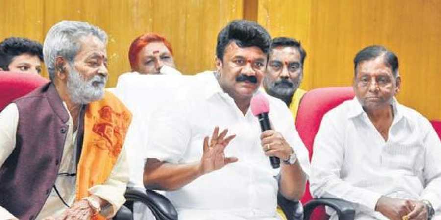 చేప ప్రసాదం పిటిషన్లపై స్పందించిన తలసాని