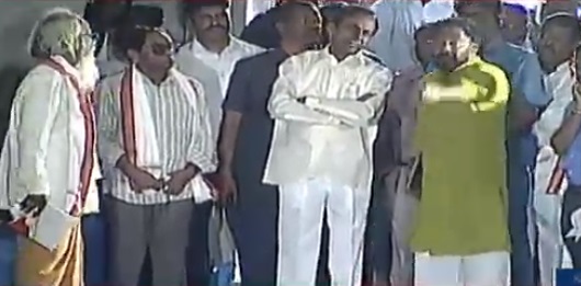 యాదాద్రిలో పర్యటిస్తున్న సీఎం కేసీఆర్