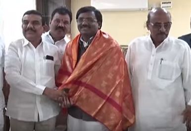 దళితులను కేసీఆర్ అణగదొక్కుతున్నరు: వివేక్ వెంకటస్వామి