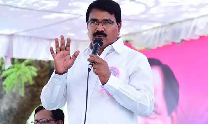 వ్యవసాయంలో తెలంగాణ దూసుకుపోతుంది