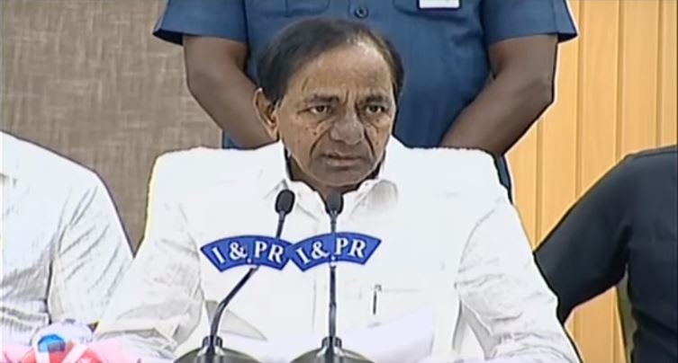 కరీంనగర్ సేఫ్..వాళ్లే నన్ను వద్దన్నారు