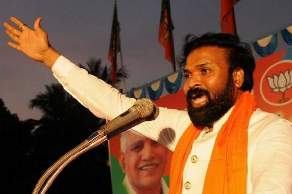 కరోనా నుంచి దేవుడే మనల్ని కాపాడాలి: మంత్రి శ్రీ రాములు