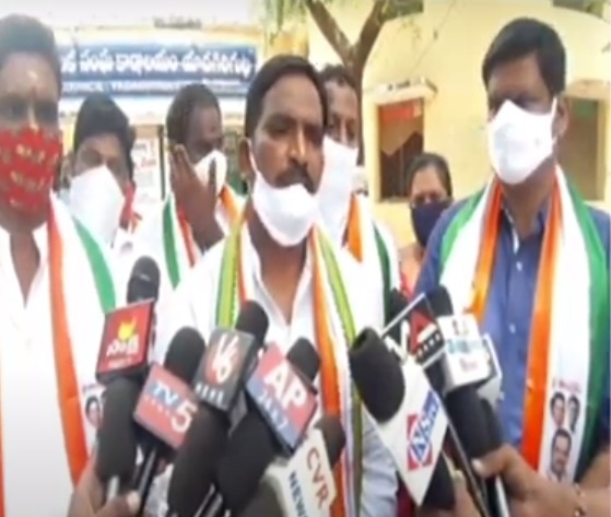 కరోనా నియంత్రణలో కేసీఆర్ ఫెయిల్ అయ్యారు