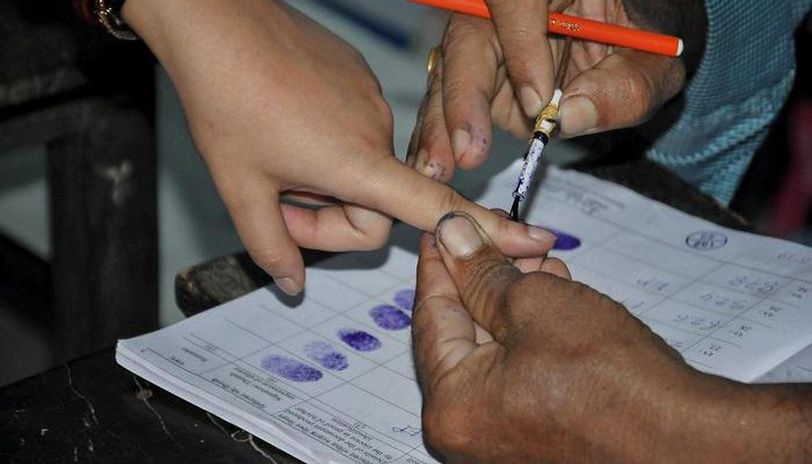 కరోనా ఎఫెక్ట్: గుజరాత్లో పంచాయతీ, మున్సిపల్ ఎన్నికల వాయిదా