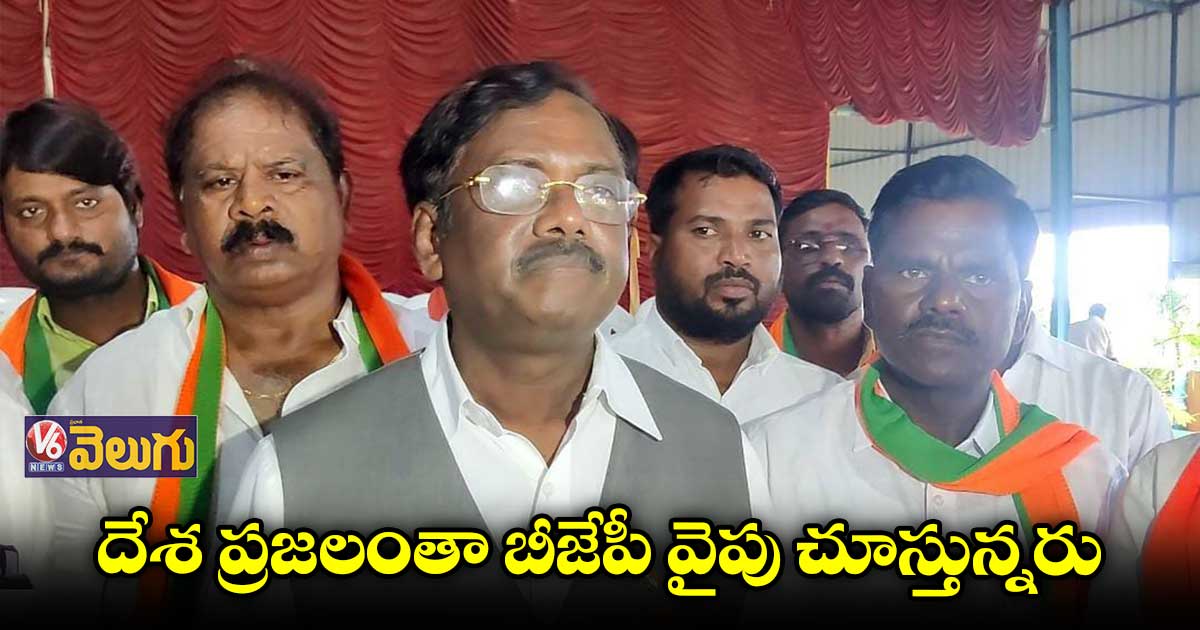 మిషన్ భగీరథ పేరుతో పాత ట్యాంకులకు కలర్ వేస్తున్నరన్న  వివేక్ వెంకటస్వామి