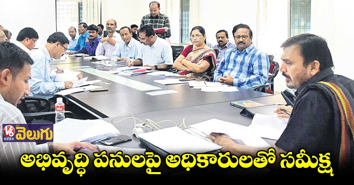 దళిత బంధుతో అభివృద్ధి చెందాలన్న కలెక్టర్ శరత్
