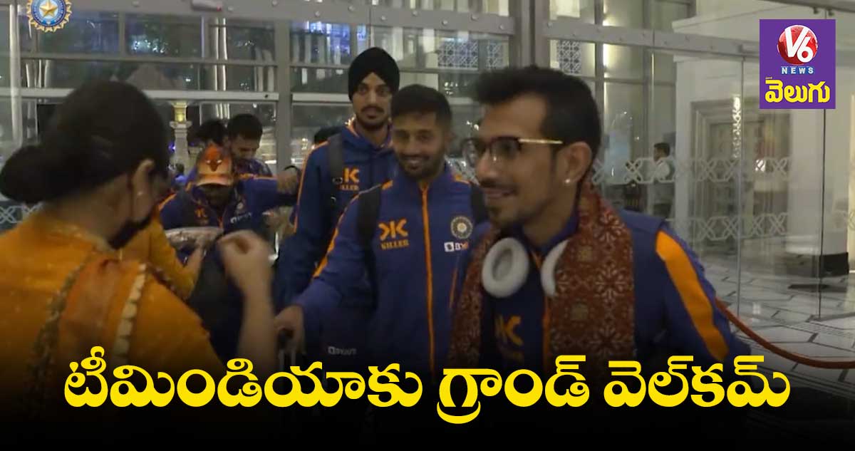 అహ్మదాబాద్కు భారత్ జట్టు..రసవత్తరంగా మూడో టీ20